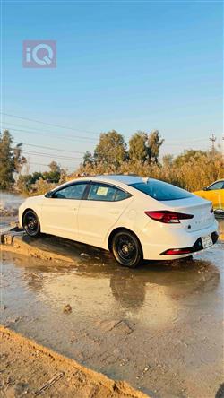 هیوندای ئەلەنترا